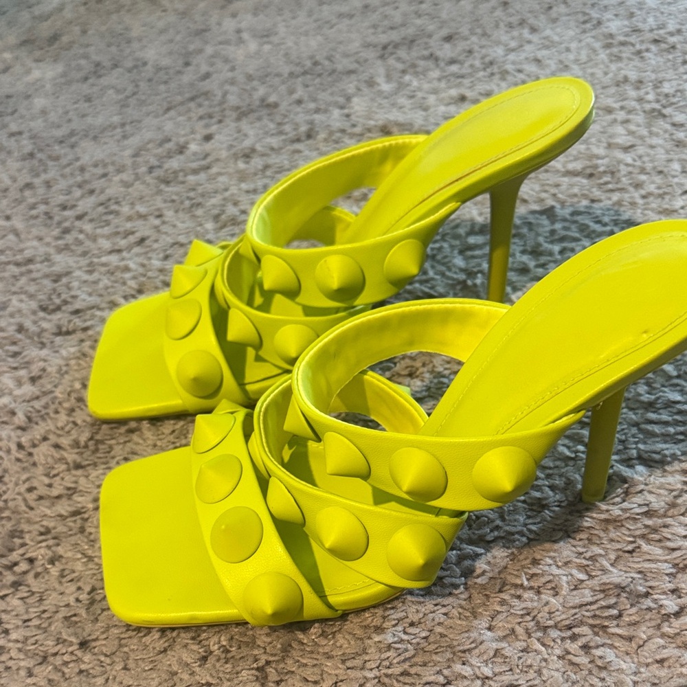 Zara Neon Yellow Studded Heels - Picture 3 of 6